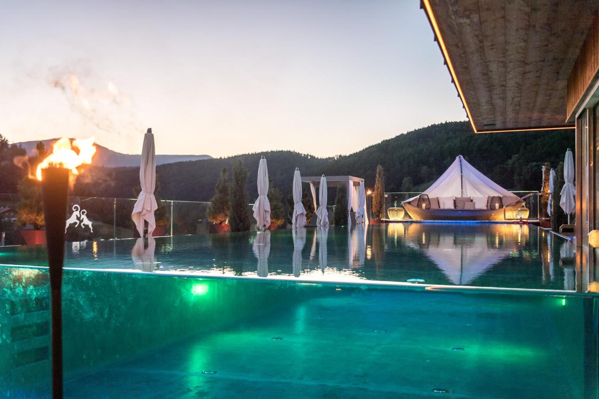 Abinea Dolomiti Romantic Spa Castelrotto Exterior photo